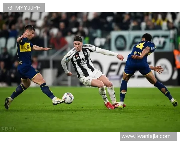 弗拉霍维奇在赛季中的精彩表现引发球迷热议与媒体关注